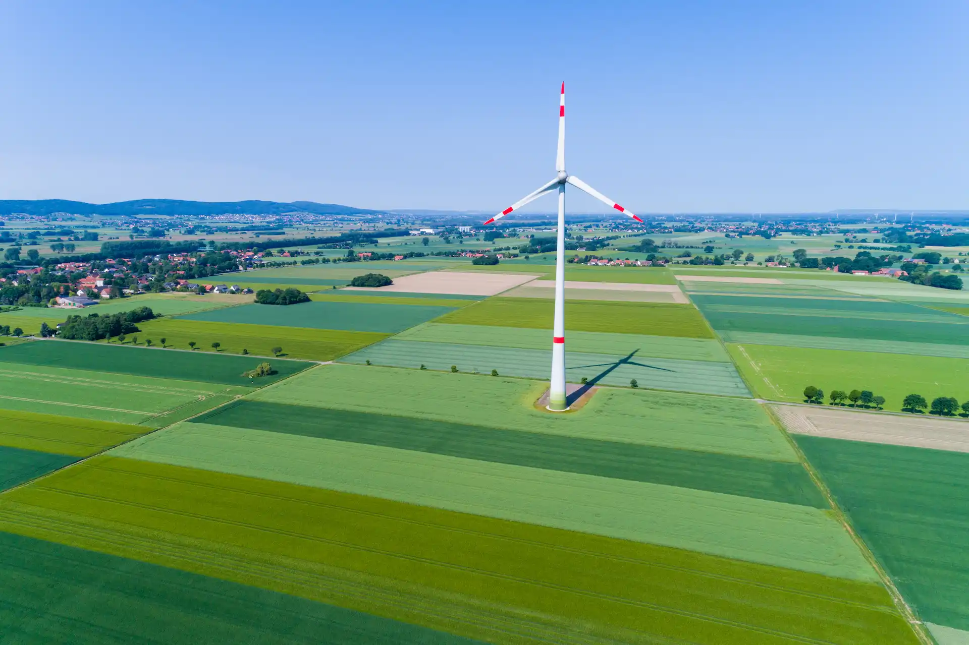 Windenergie auf landwirtschaftlichen Flächen: Chancen & Risiken